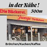 Gemuetlich 8, Netflix Und Kaffee Frei, Parken Vor Der Tuer