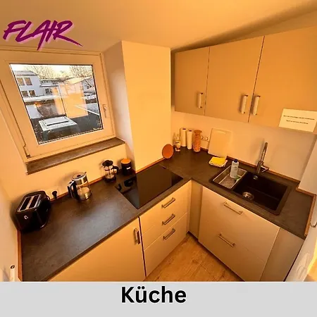 Gemuetlich 8, Netflix Und Kaffee Frei, Parken Vor Der Tuer